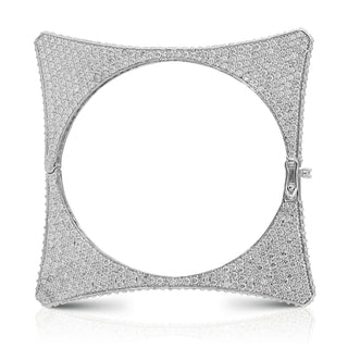 Hailey Bangle