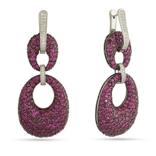 Kareena Kapoor Khan in Irem Earrings