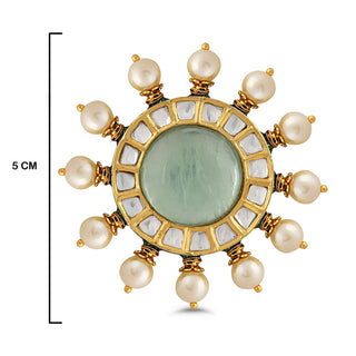 Green Centred Pearled Kundan Ring with measurements in cm. 5cm.